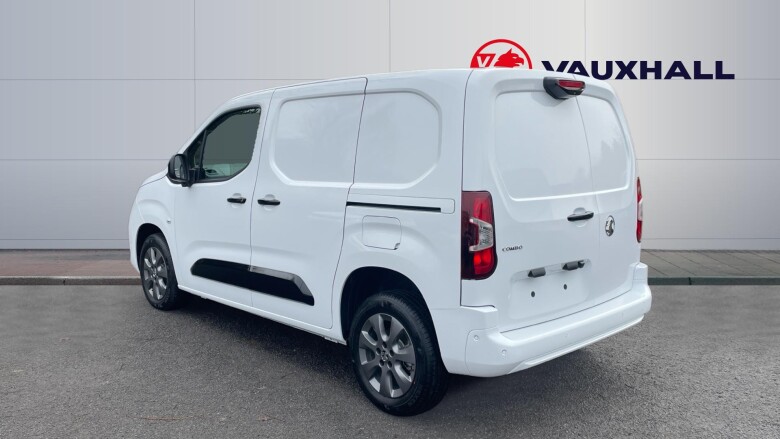 Vauxhall Combo Cargo Combo Diesel 1.5 Turbo D 100ps Pro H1 Van